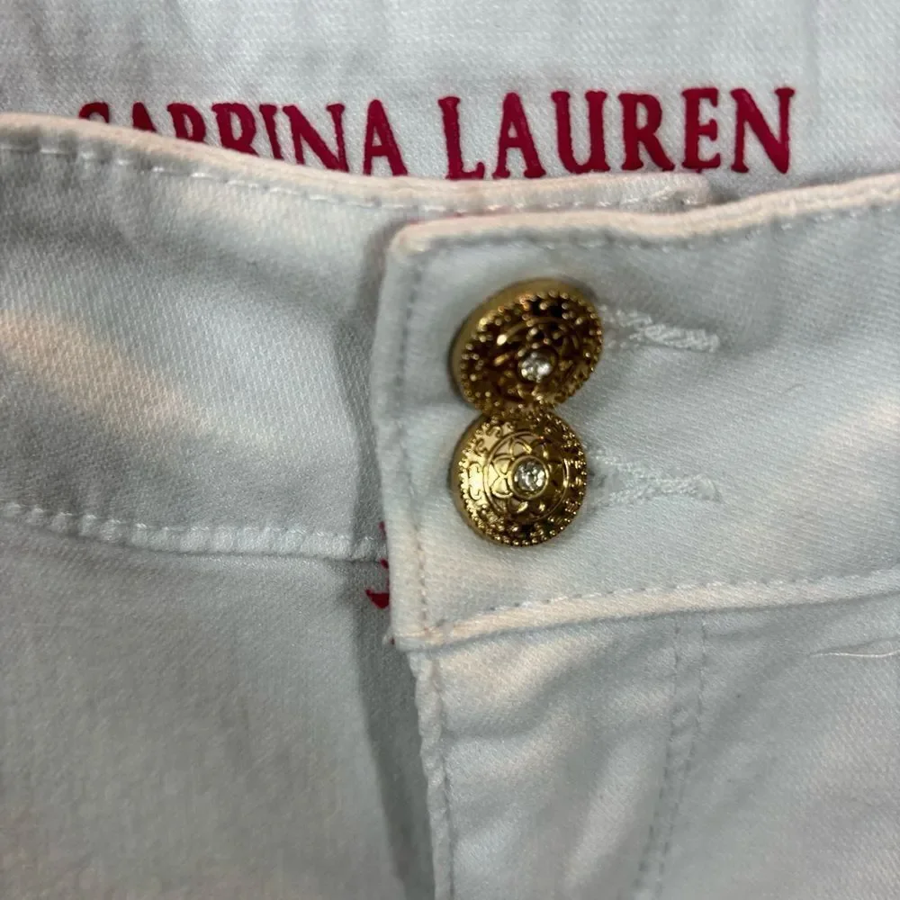 Sabrina Lauren Ladies White Denim Shorts Size 8‎